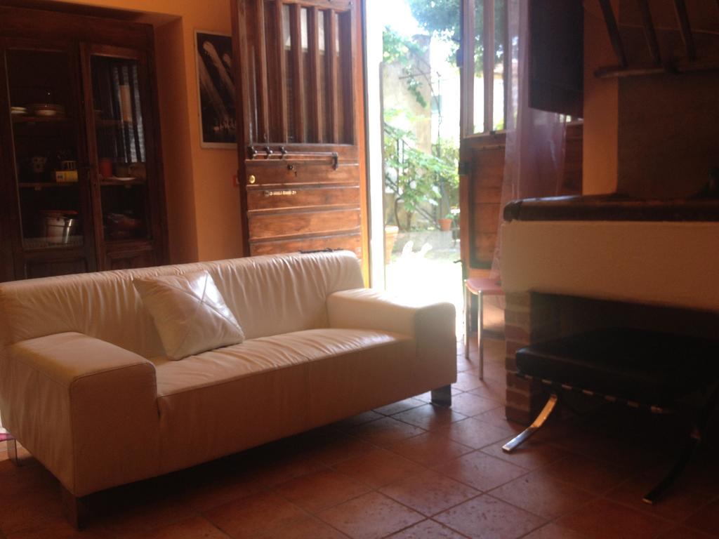 Alloggio Turistico La Stalla Tuscania Kamer foto